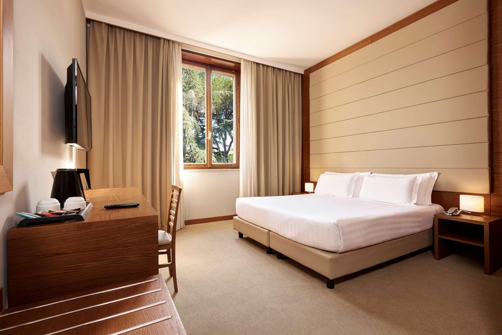 Occidental Aurelia Hotel Rome Bagian luar foto