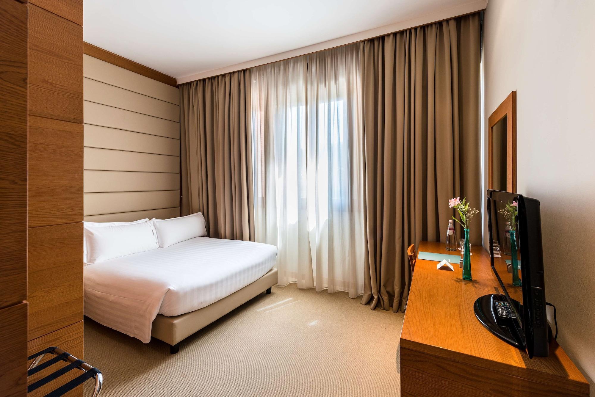 Occidental Aurelia Hotel Rome Bagian luar foto