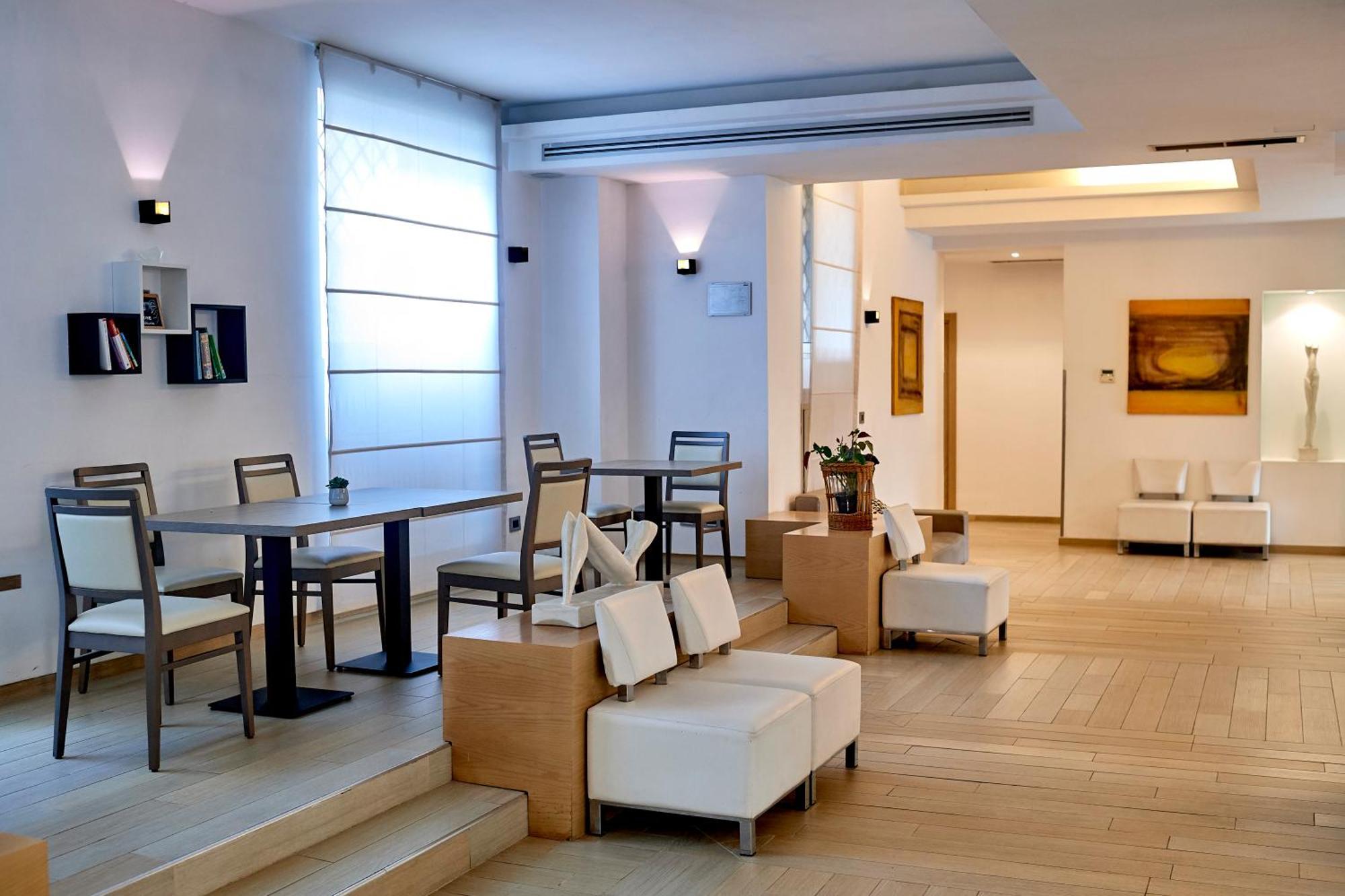 Occidental Aurelia Hotel Rome Bagian luar foto