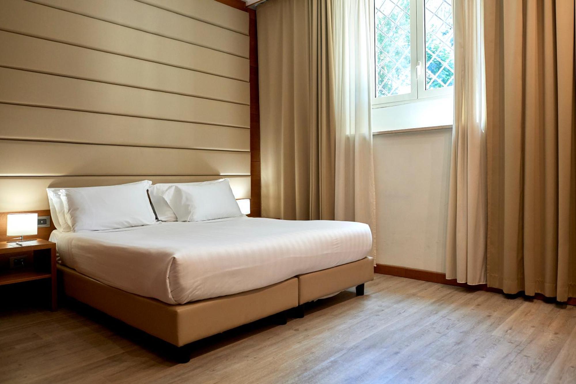 Occidental Aurelia Hotel Rome Bagian luar foto